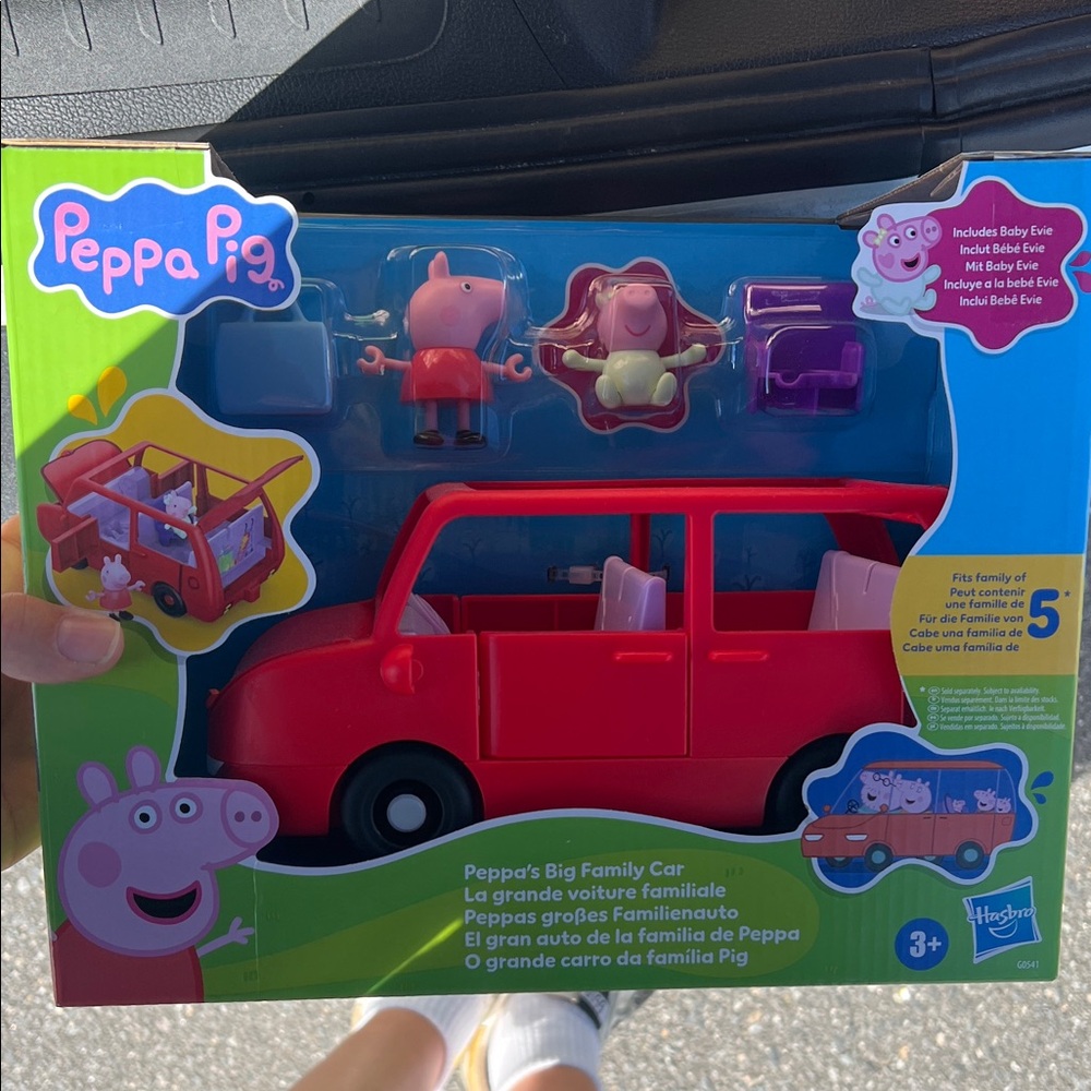 Peppa Pig Big Family Car Playset with Red Car